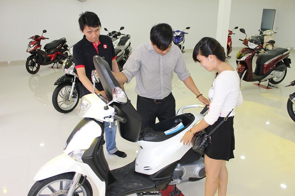 Kiem-tra-xe-truoc-khi-thue